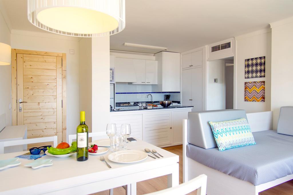 Cabot Sivella Apartments Port de Pollença Szoba fotó